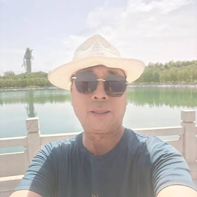 有钱人的第一张照片--宿州相亲服务中心