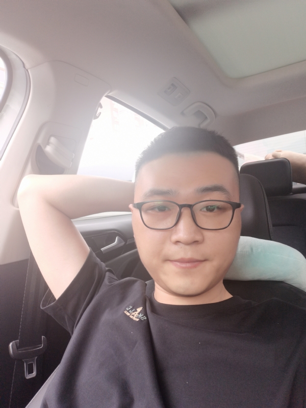 JingY的第一张照片--宿州相亲服务中心