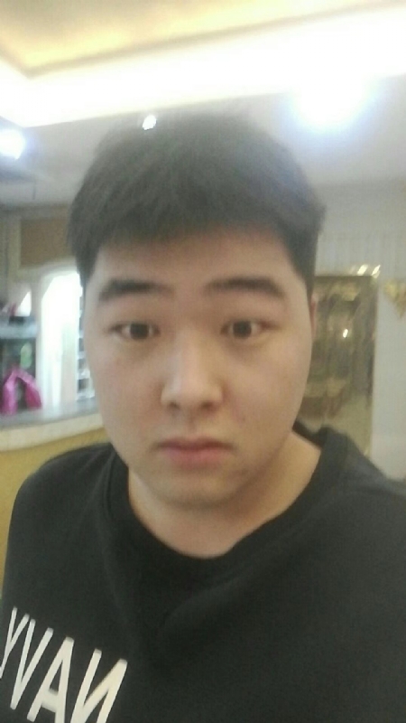 丹尼的第二张照片--宿州相亲服务中心