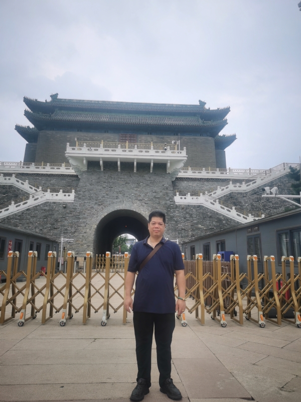 伟哥的第一张照片--宿州相亲服务中心