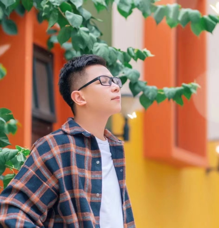 版本之子的第一张照片--宿州相亲服务中心